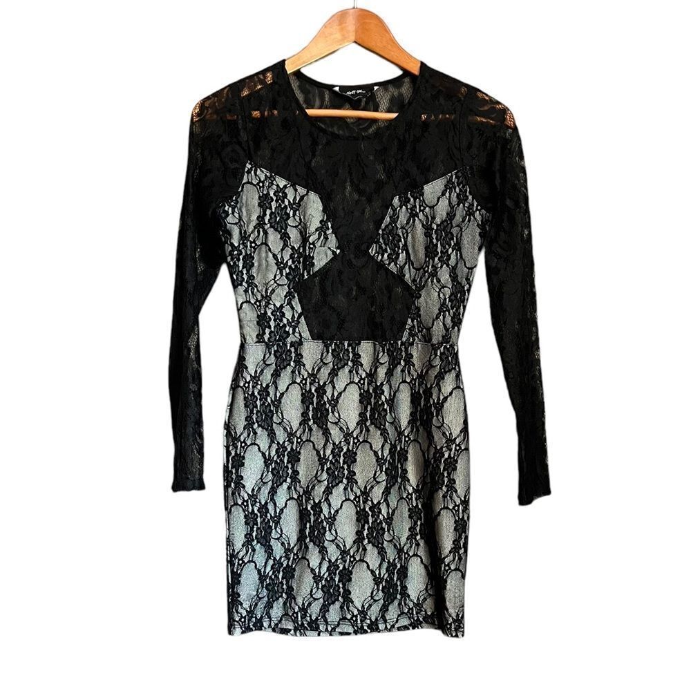 Nasty Gal lace body con dress. Size xs